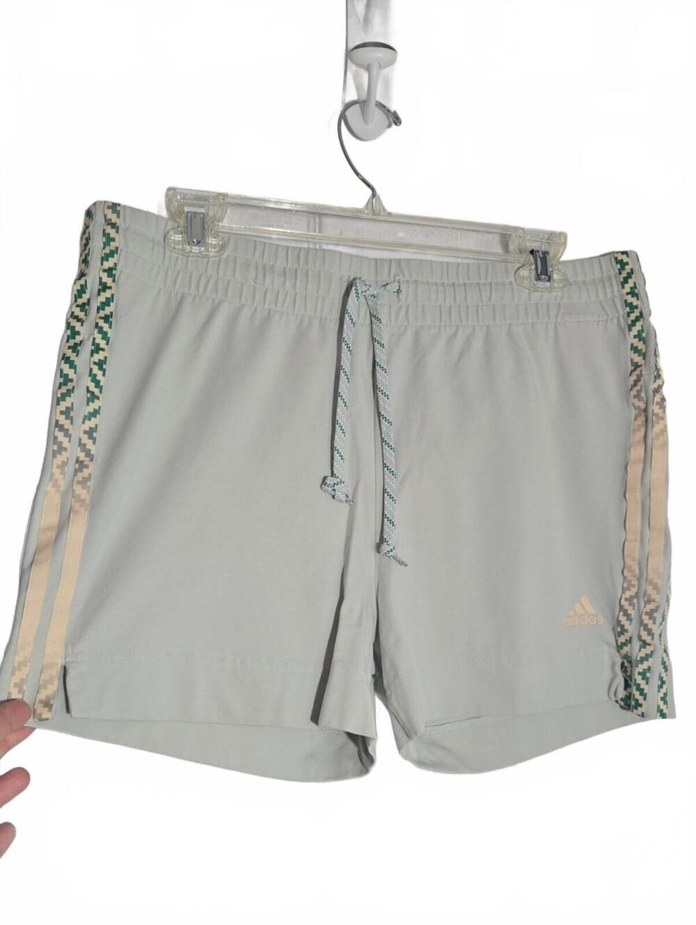 Adidas Women's Light Green Cream Stripes Athletic Shorts Size Large